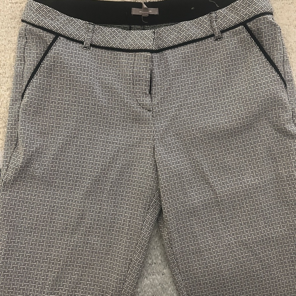 Gray/black dress capris. Maurices. 11/12.